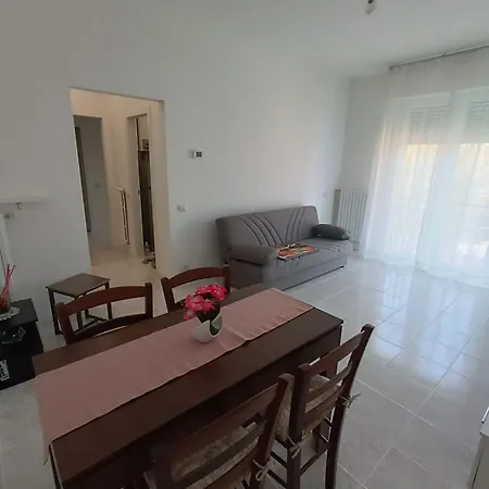 Flori's Apartment *