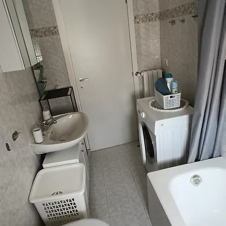 Apartment Flori's *